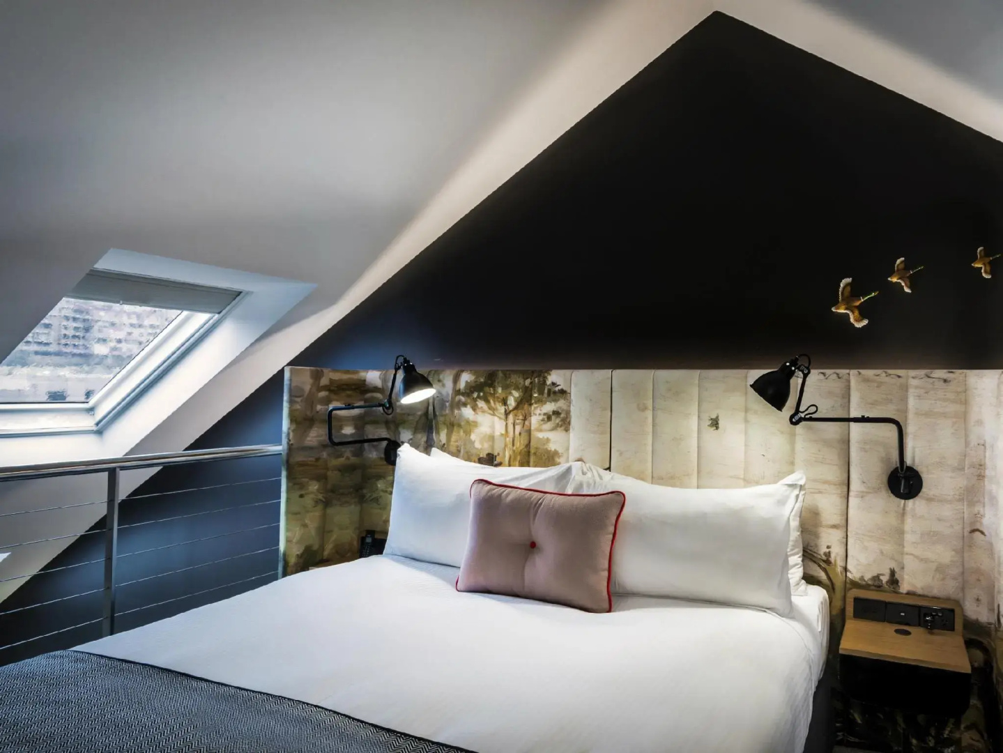 Ovolo Sydney Woolloomooloo, a Wyndham Hotel
