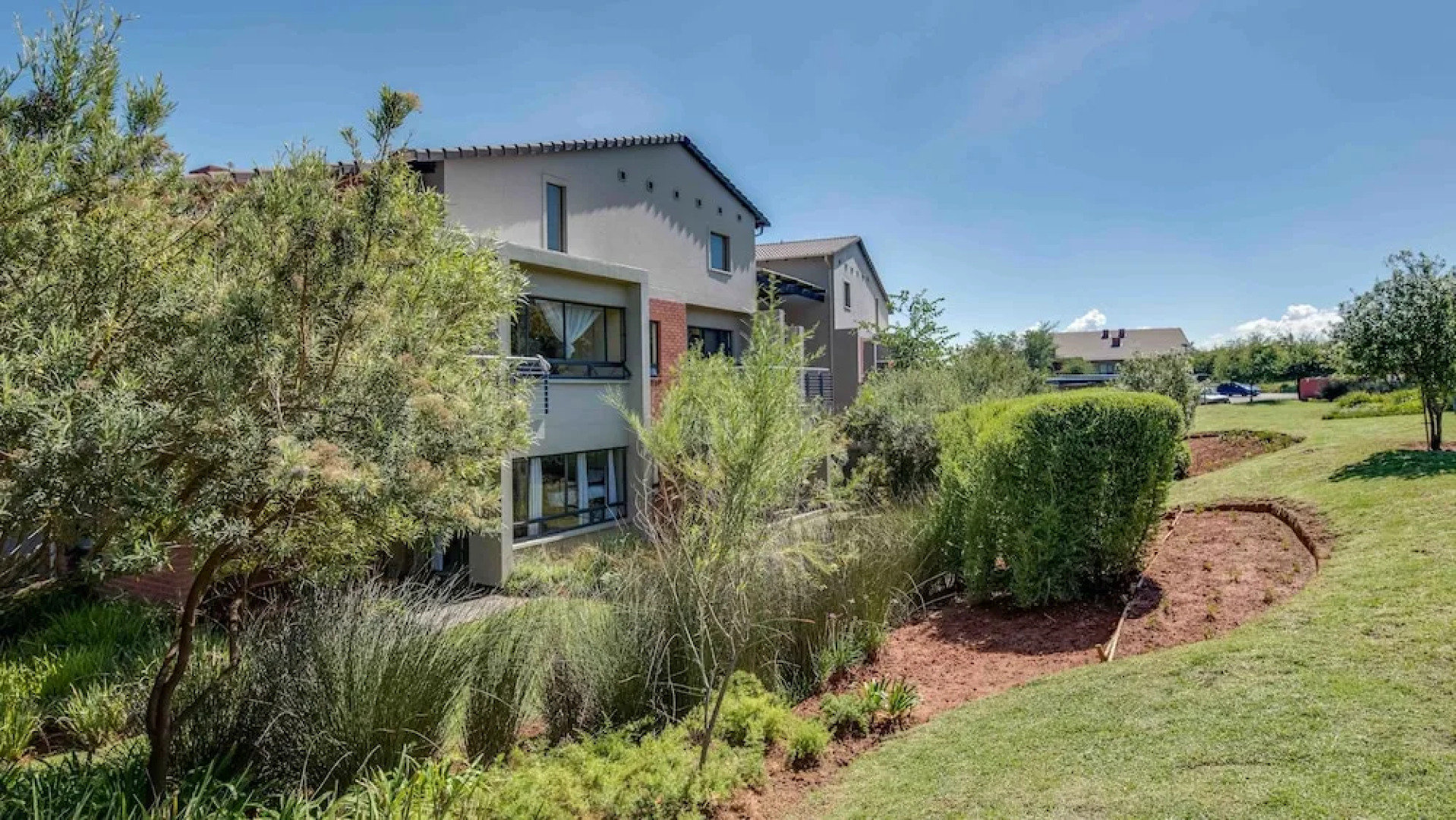 JoziStay @ Jackal Creek Apartments