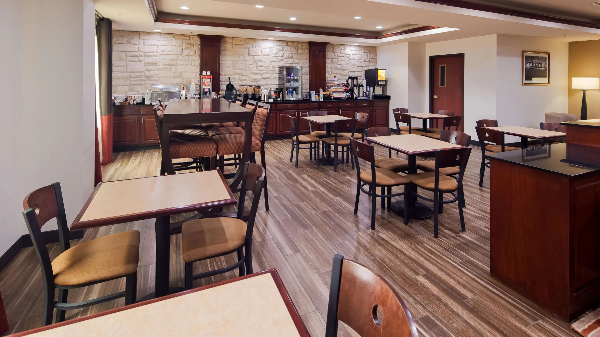Best Western Granbury Inn & Suites