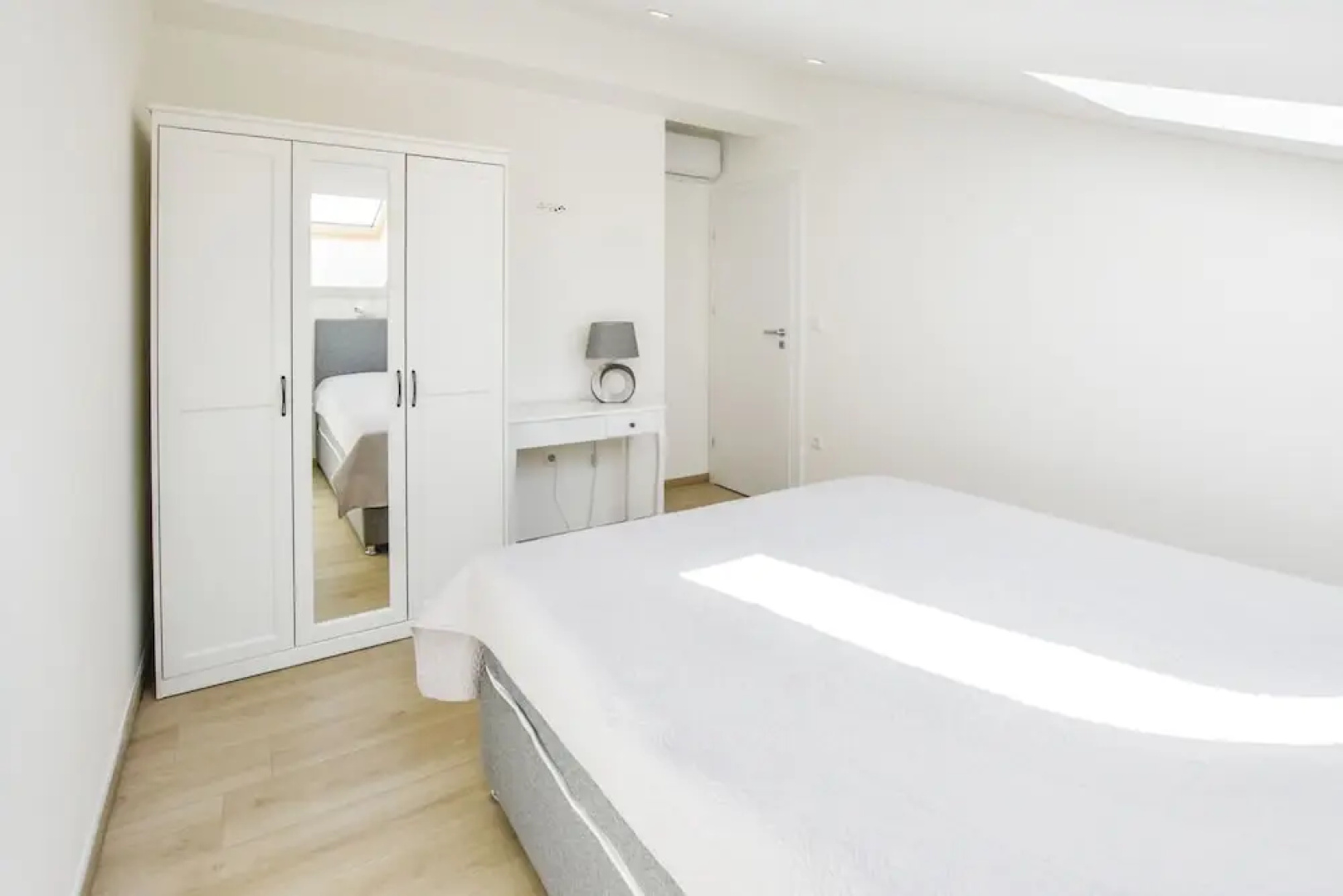 Apartments and Room Danijel