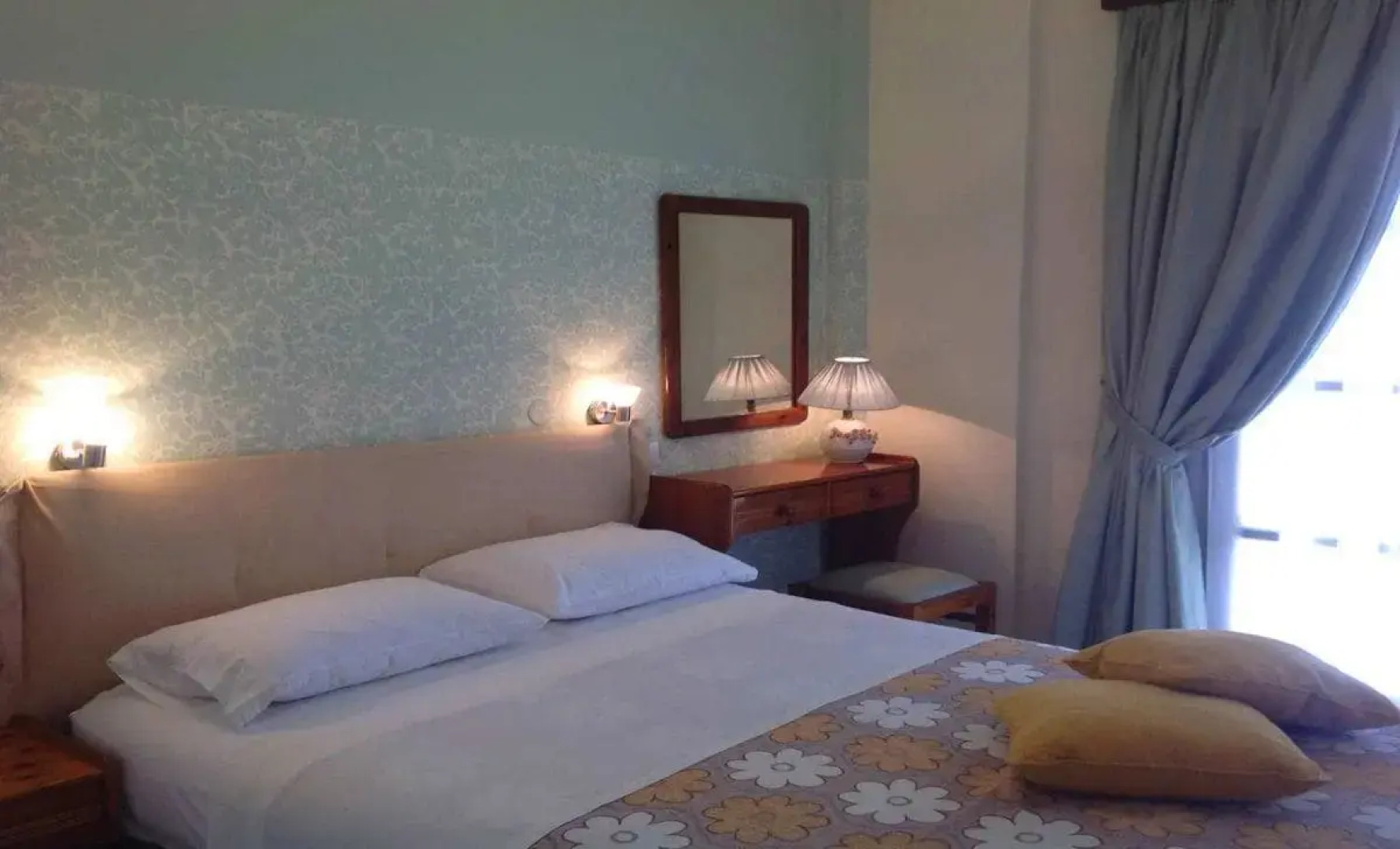 Asterias Studios Apartments