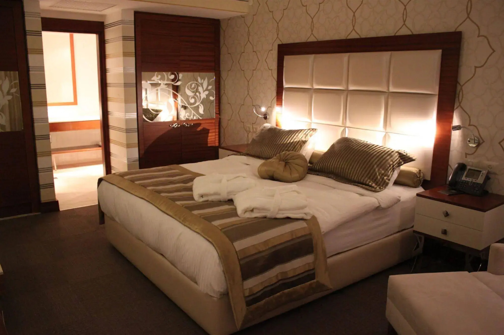 Grand Park Hotel