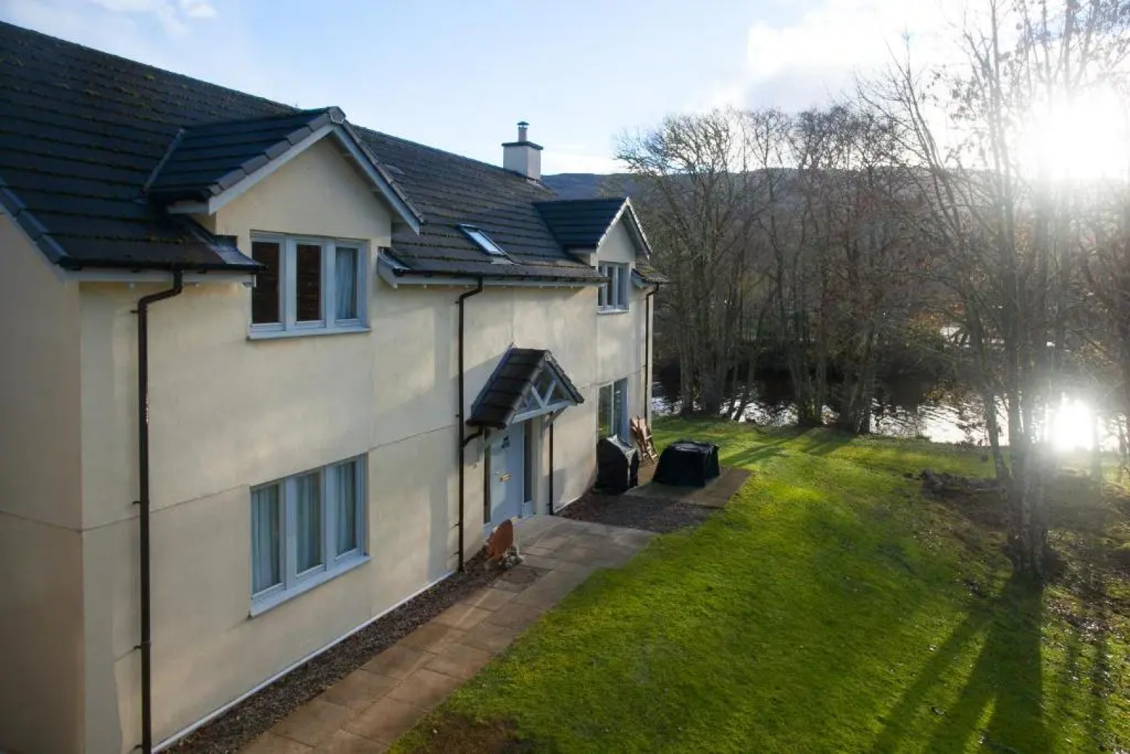 Loch Ness Abbey Cottages