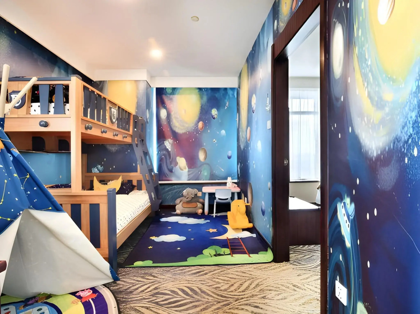 Guilin Lijiang Waterfall Hotel