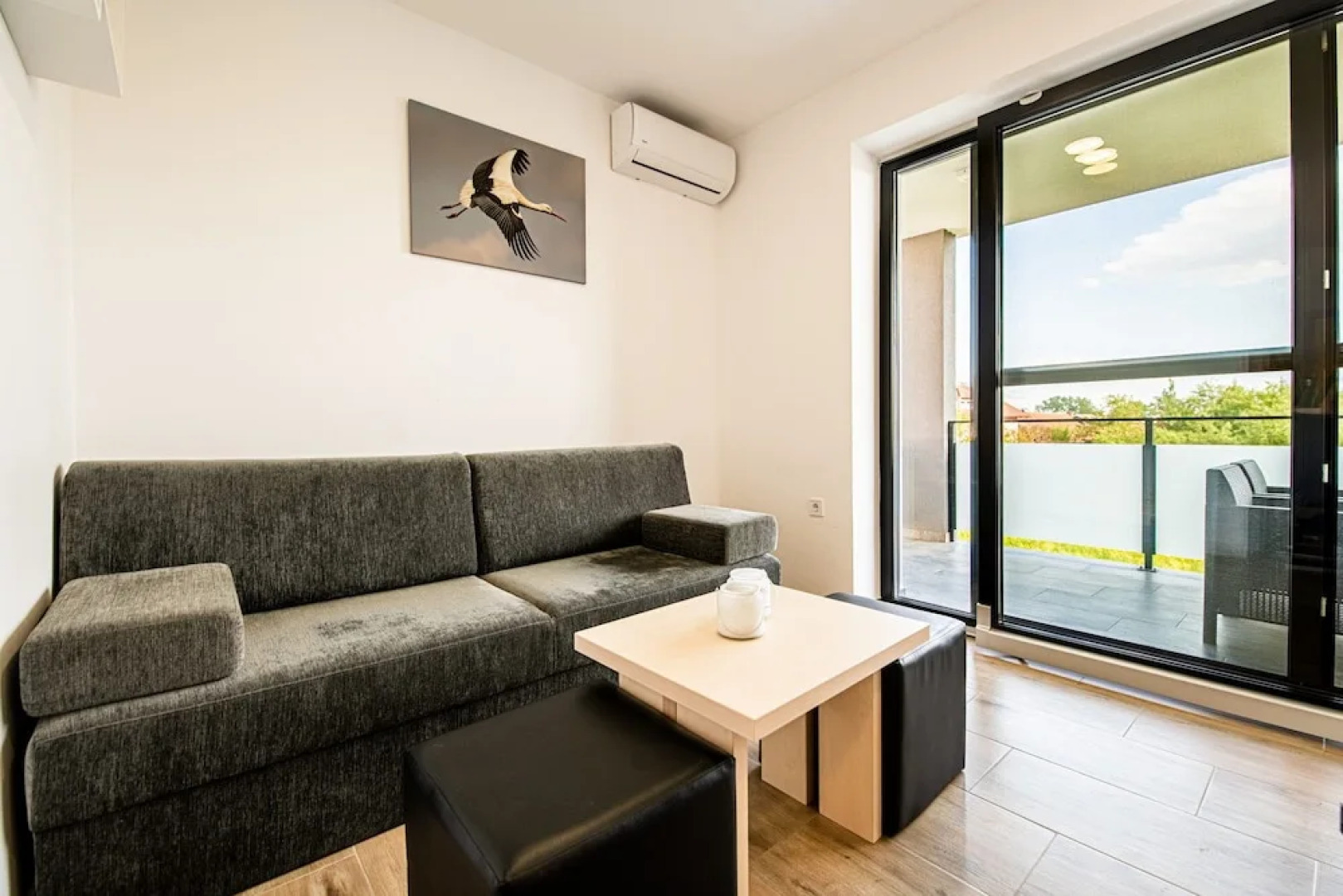 Apartmaji Banonia Stork Flight