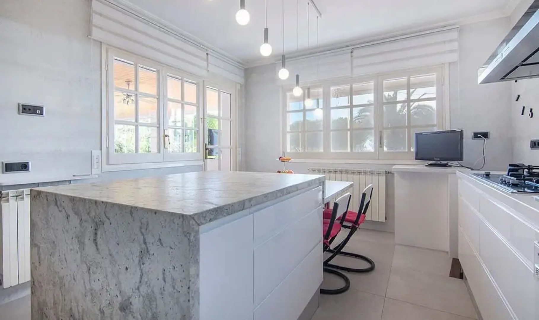 Gallery Villa 650M from the Beach (R81)