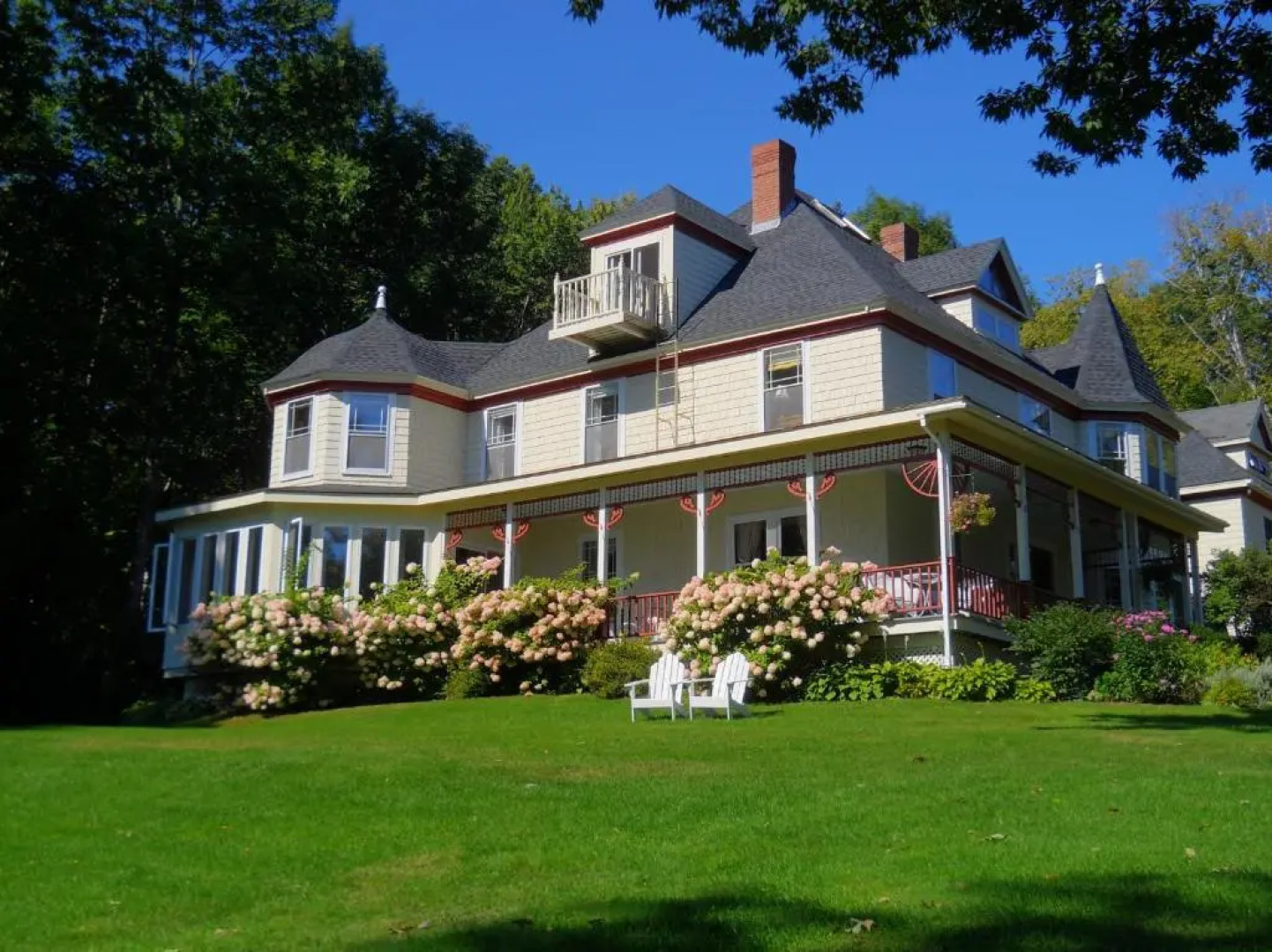 Victorian By The Sea