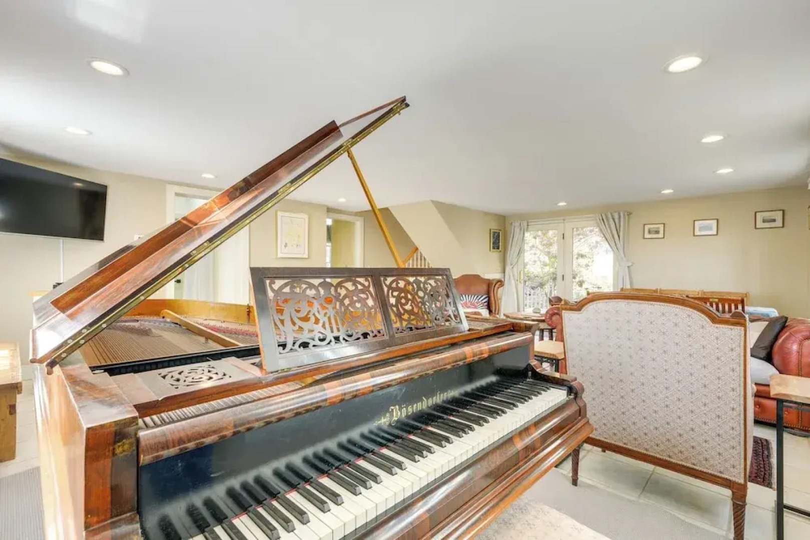 Historic New Hampshire Home: 1 Mi to Boat Launch