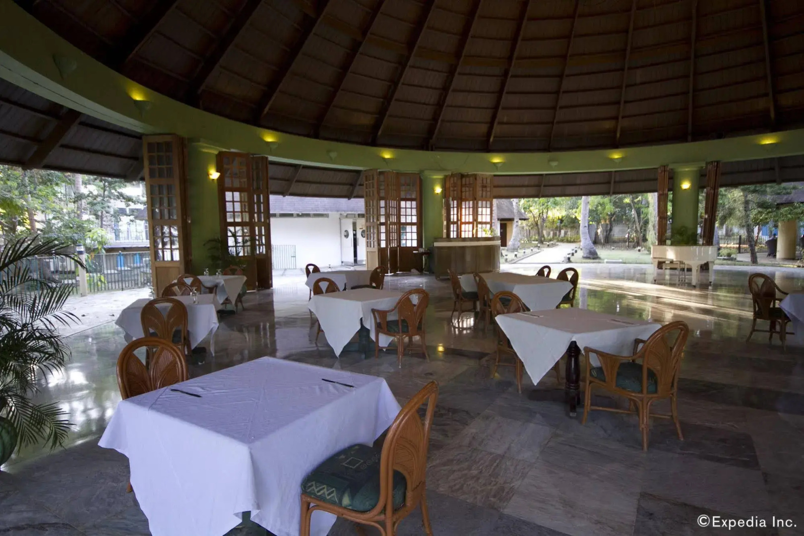 Cordova Reef Village Resort