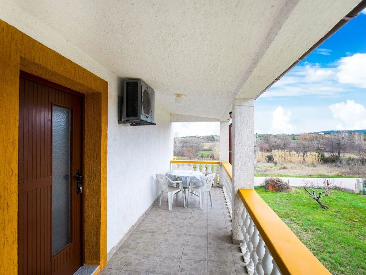 Lovely Apartment in Krneza Near Seabeach