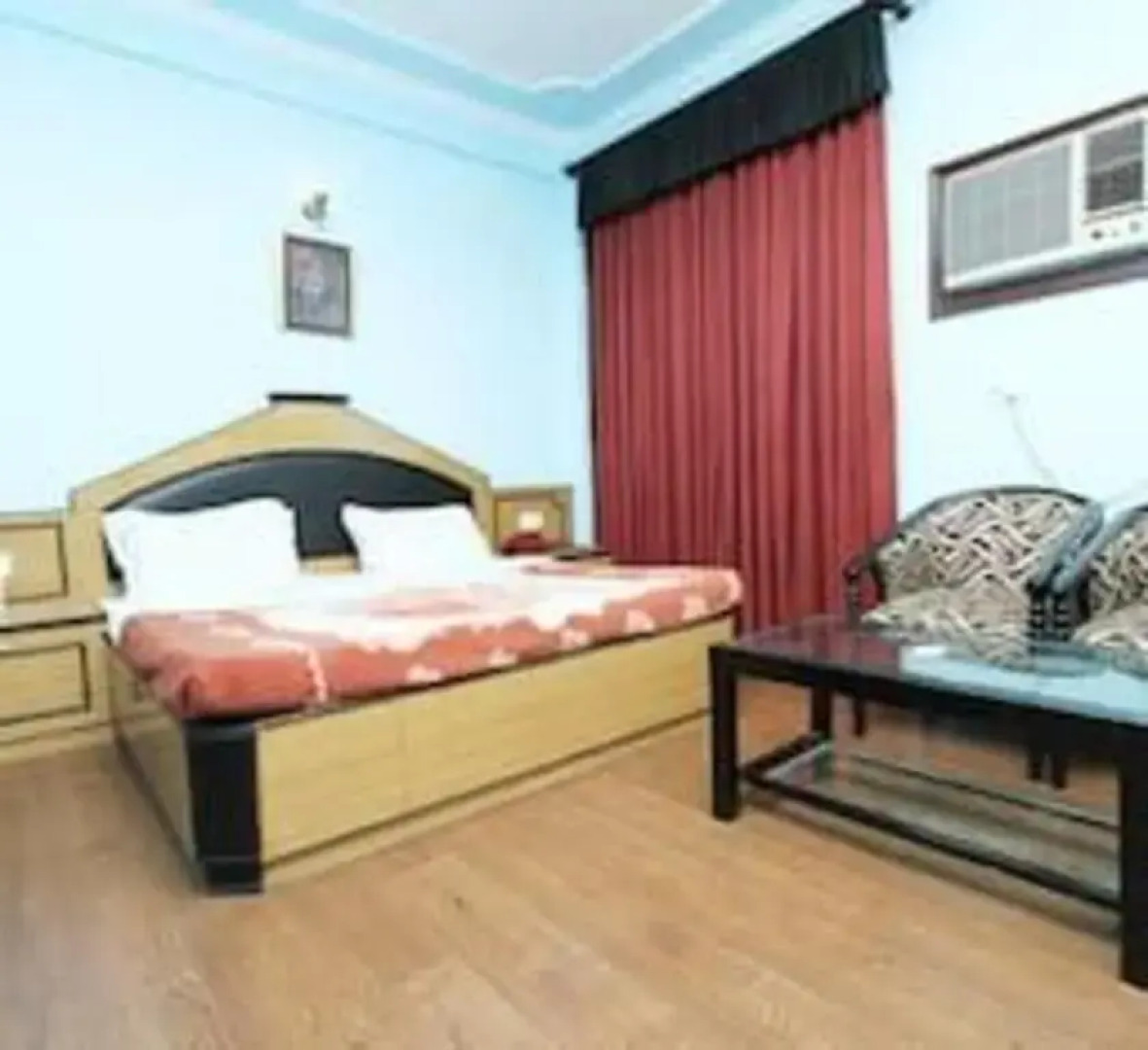 Hotel Kashmir Residency