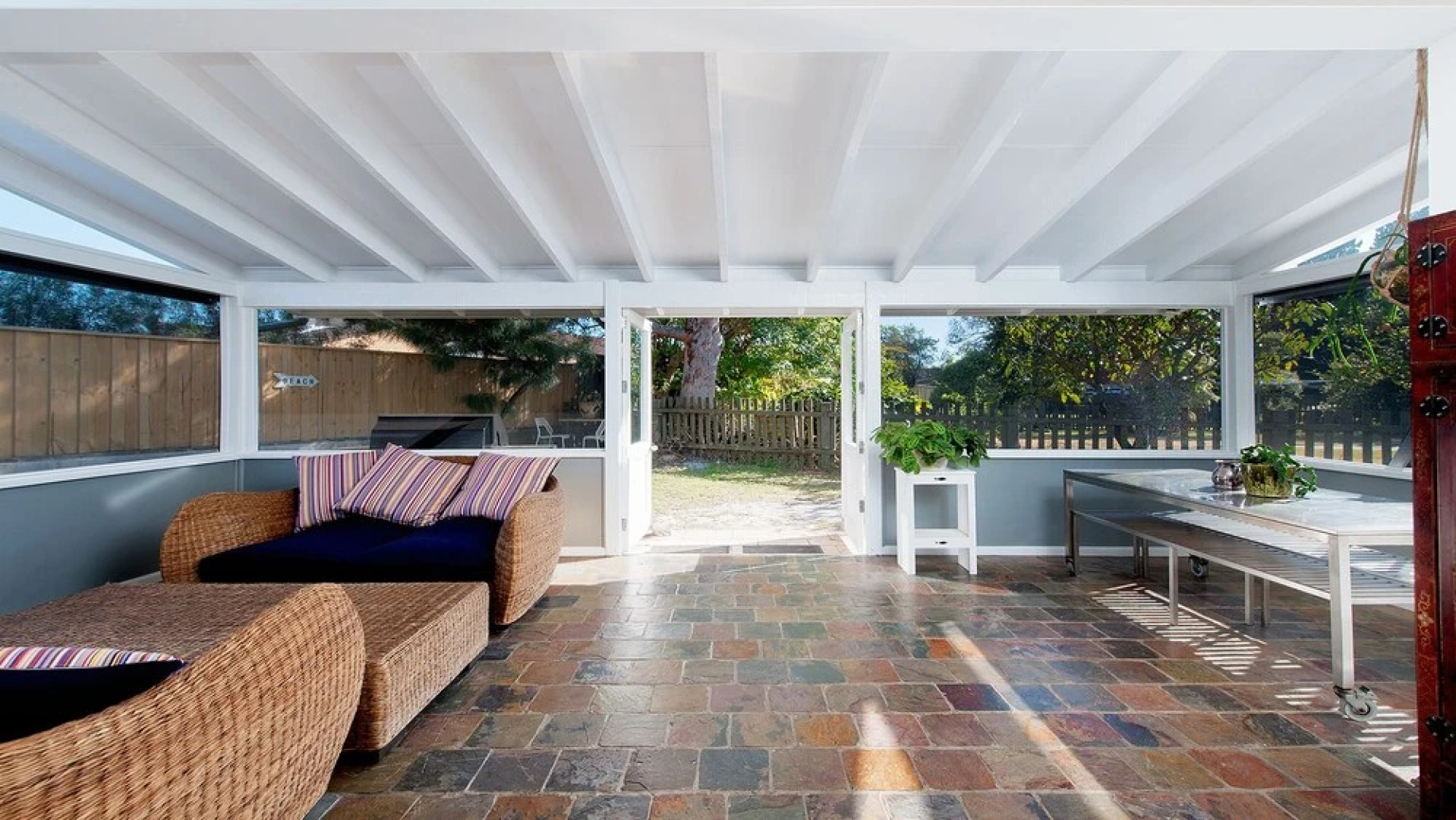 Sandyfeet at Shoal Bay