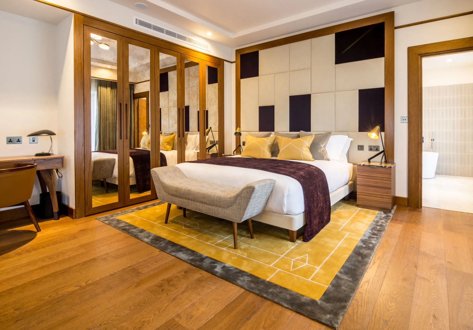 Devonshire Club & Hotel