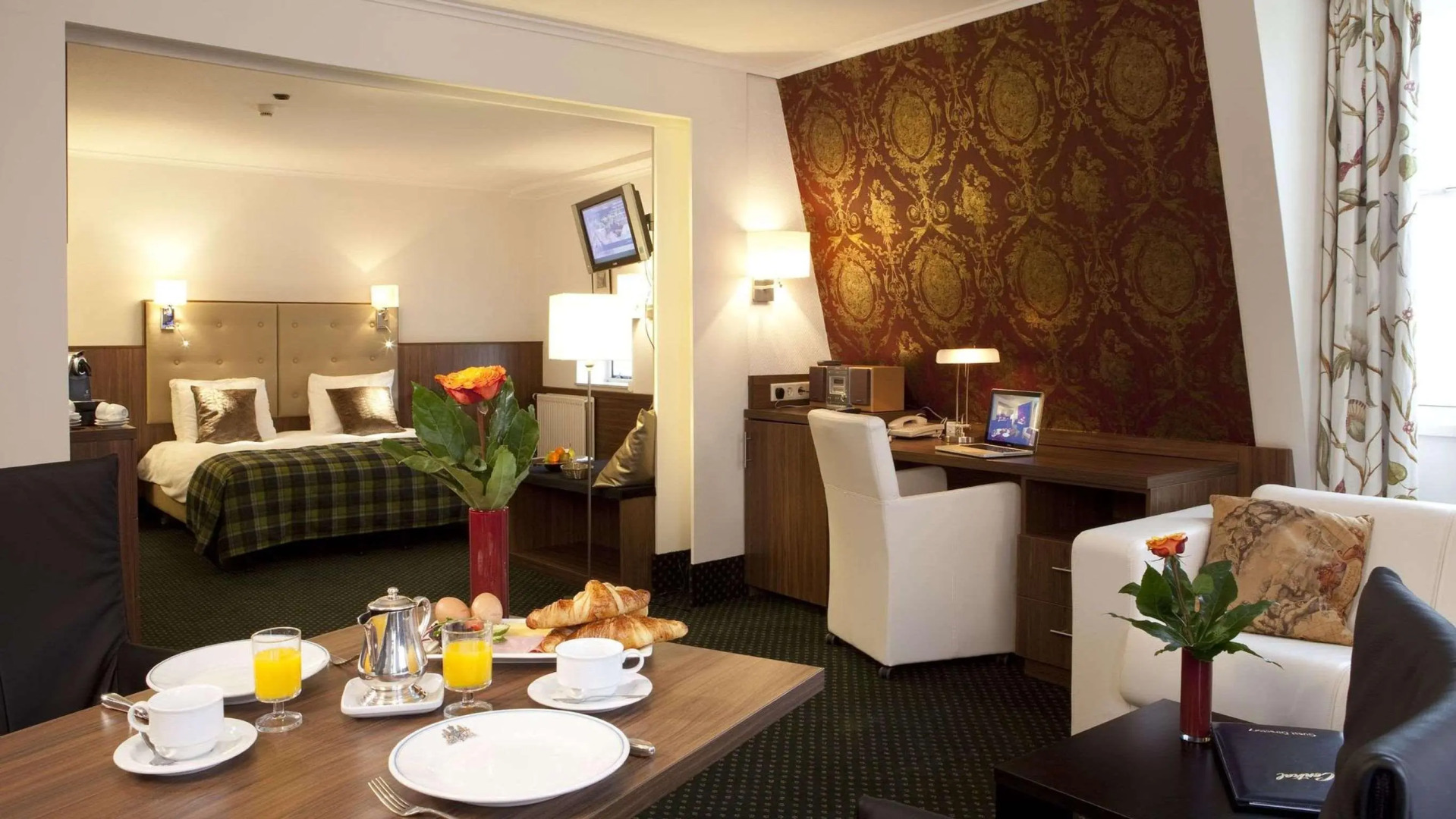 Golden Tulip Hotel Central