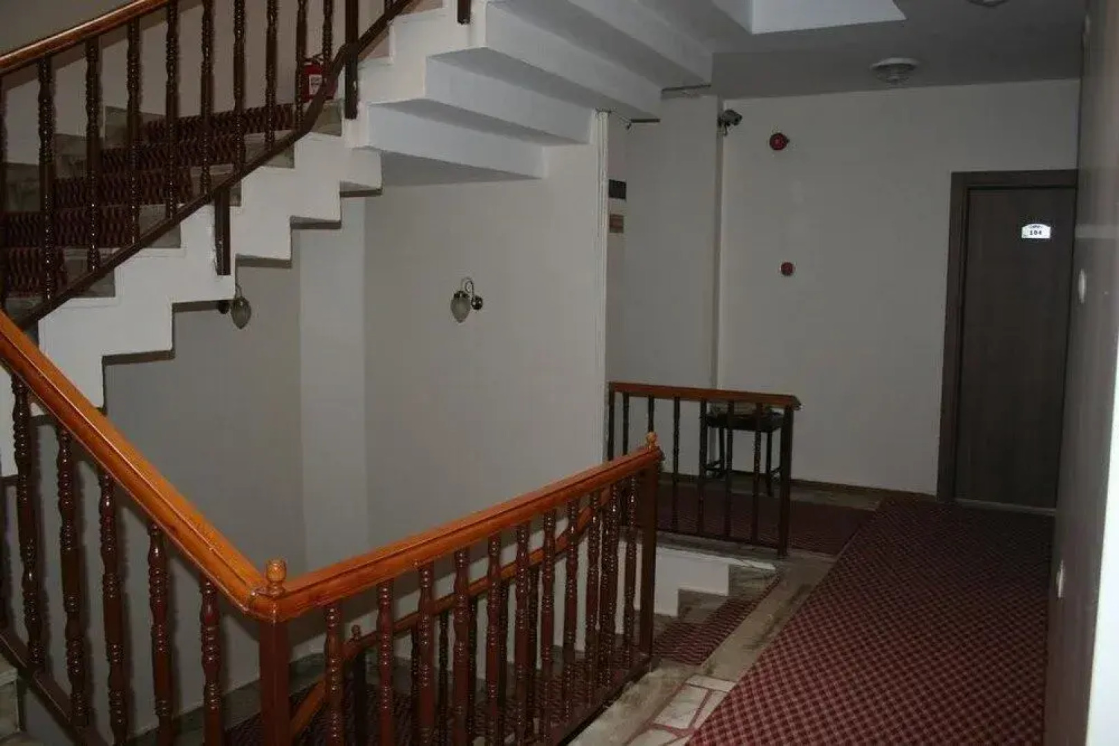 Uz Hotel