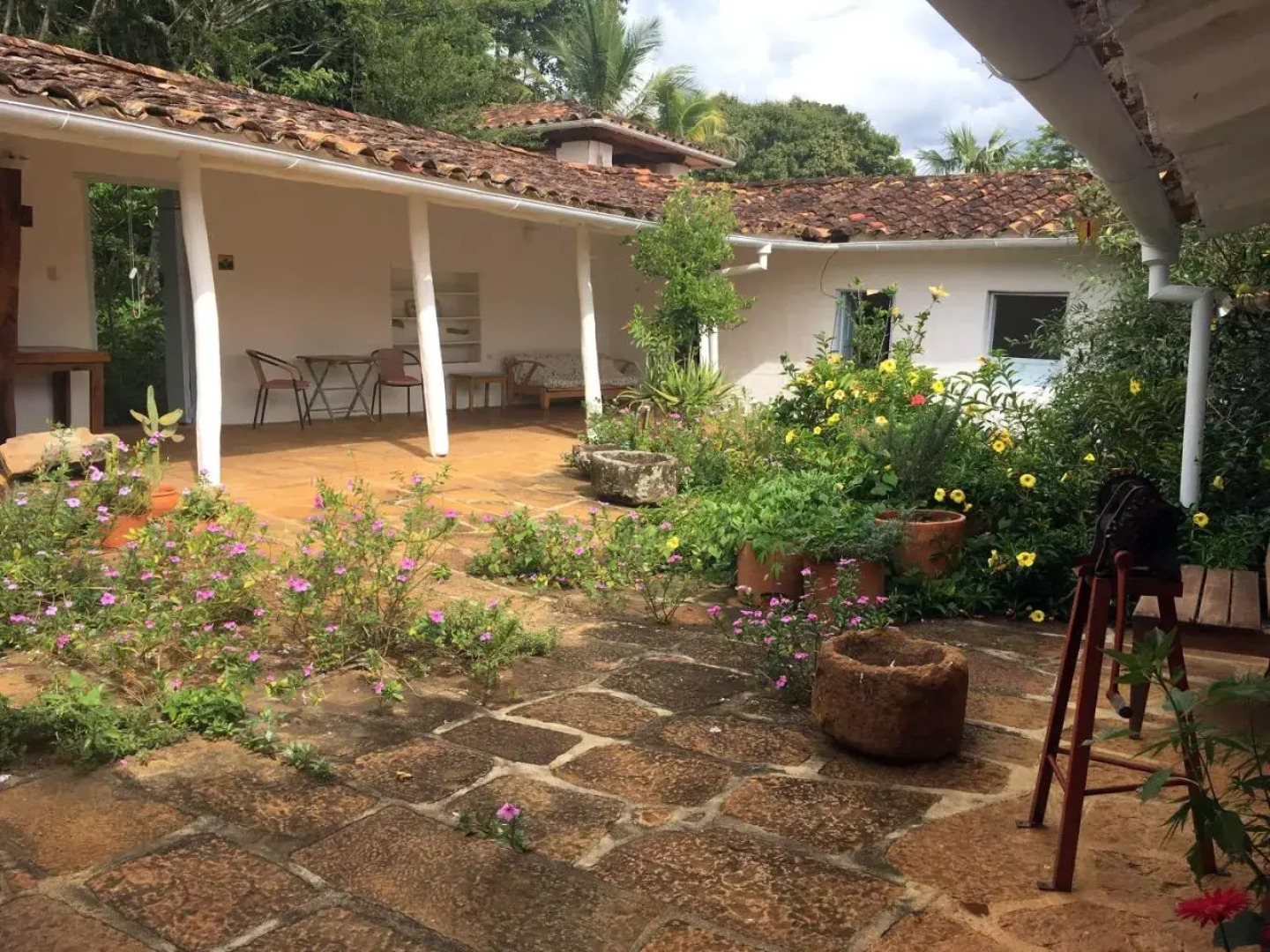 Albahaca Hospedaje Tienda