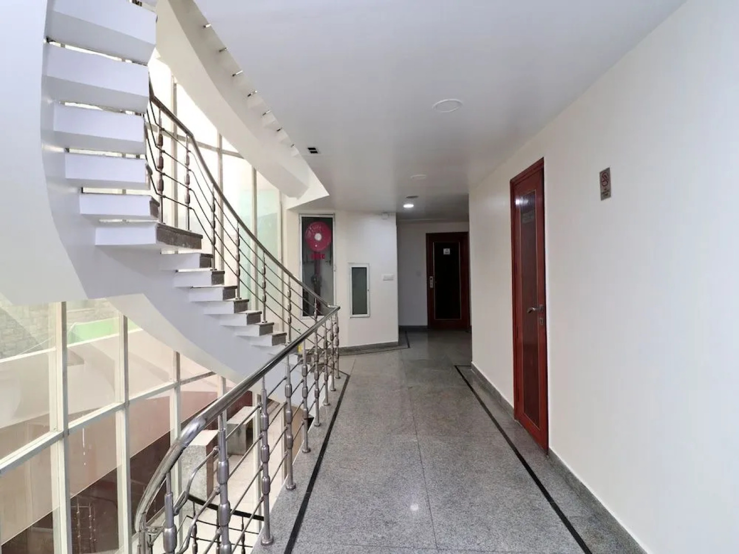 OYO 16893 Hotel Parth Paradise