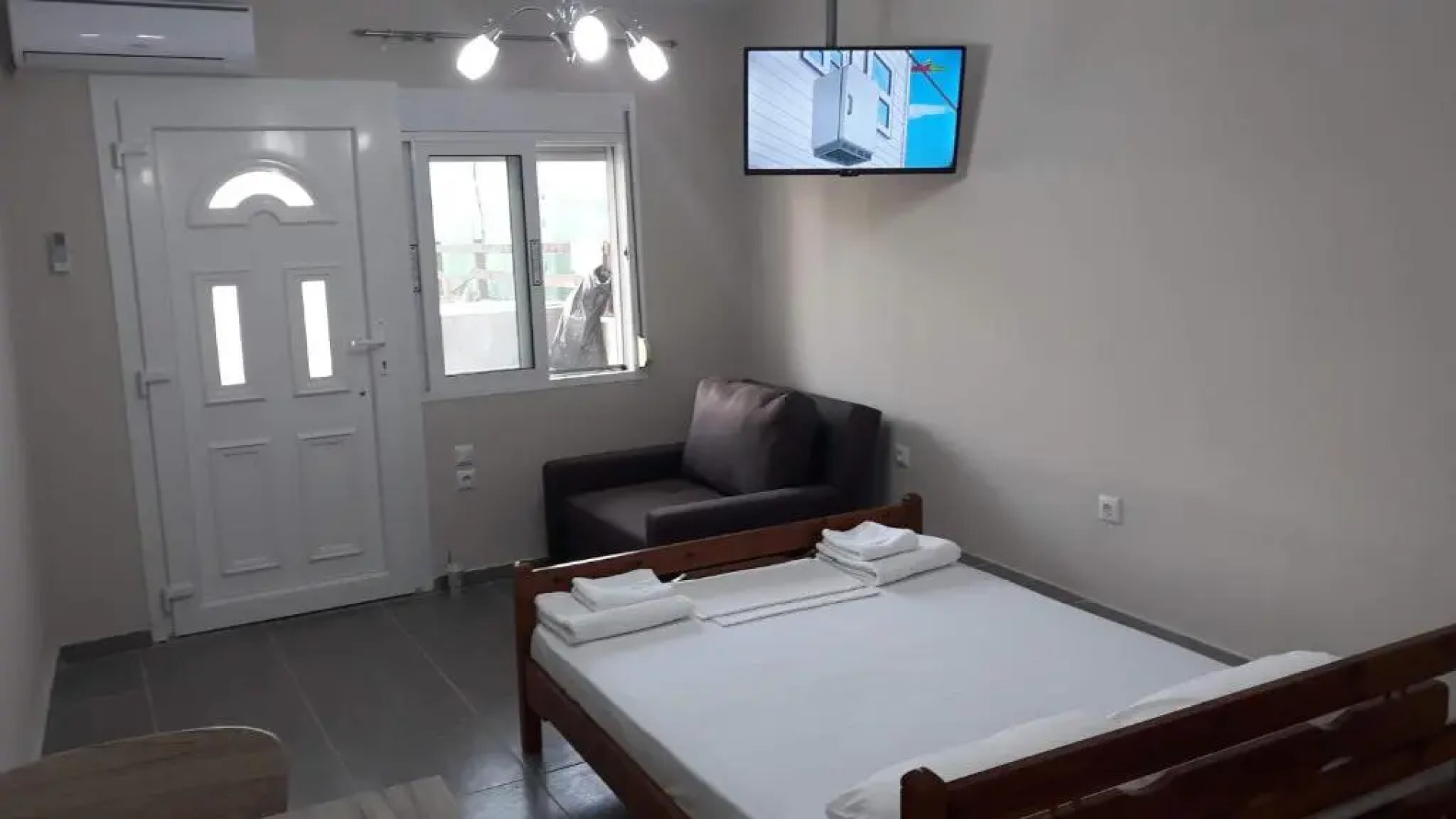 Stathoris Deluxe Studio