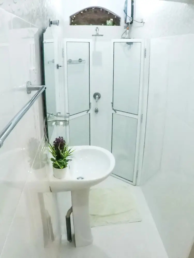 Mrs Wijenayake's Beach Haven Guest House