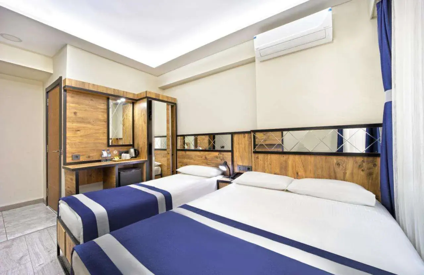 Grand Margarita Hostel