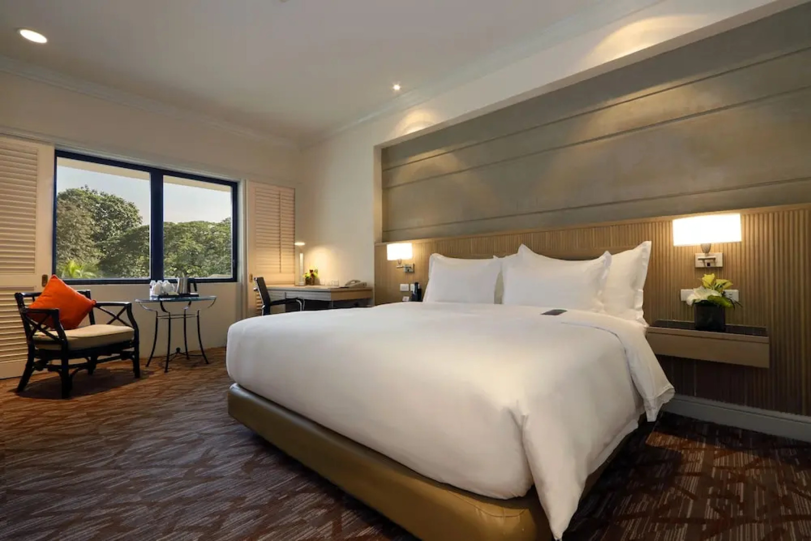 Holiday Inn Clark Field