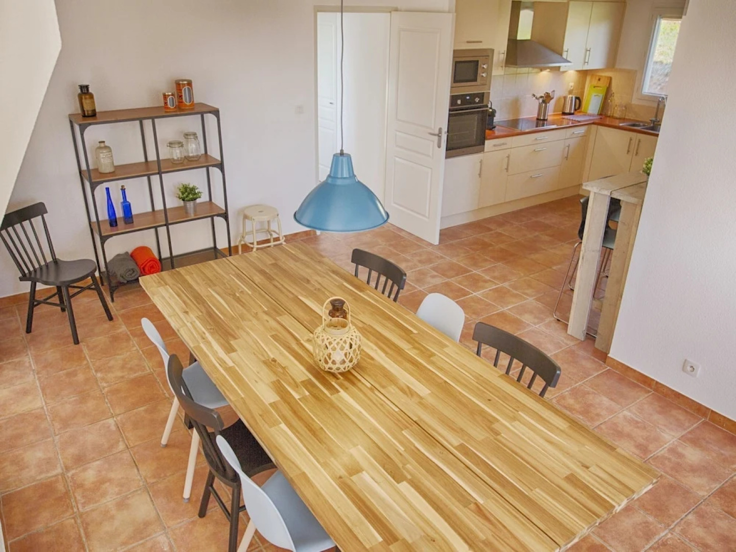 Beautifully located holiday villa with private swimming pool and lovely view!