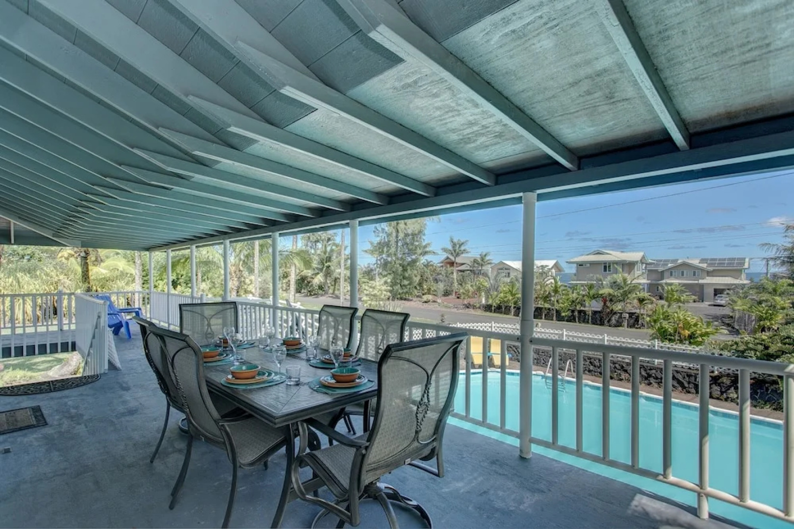 Kaloli Sunrise By The Sea 2 Bedroom Home by Redawning