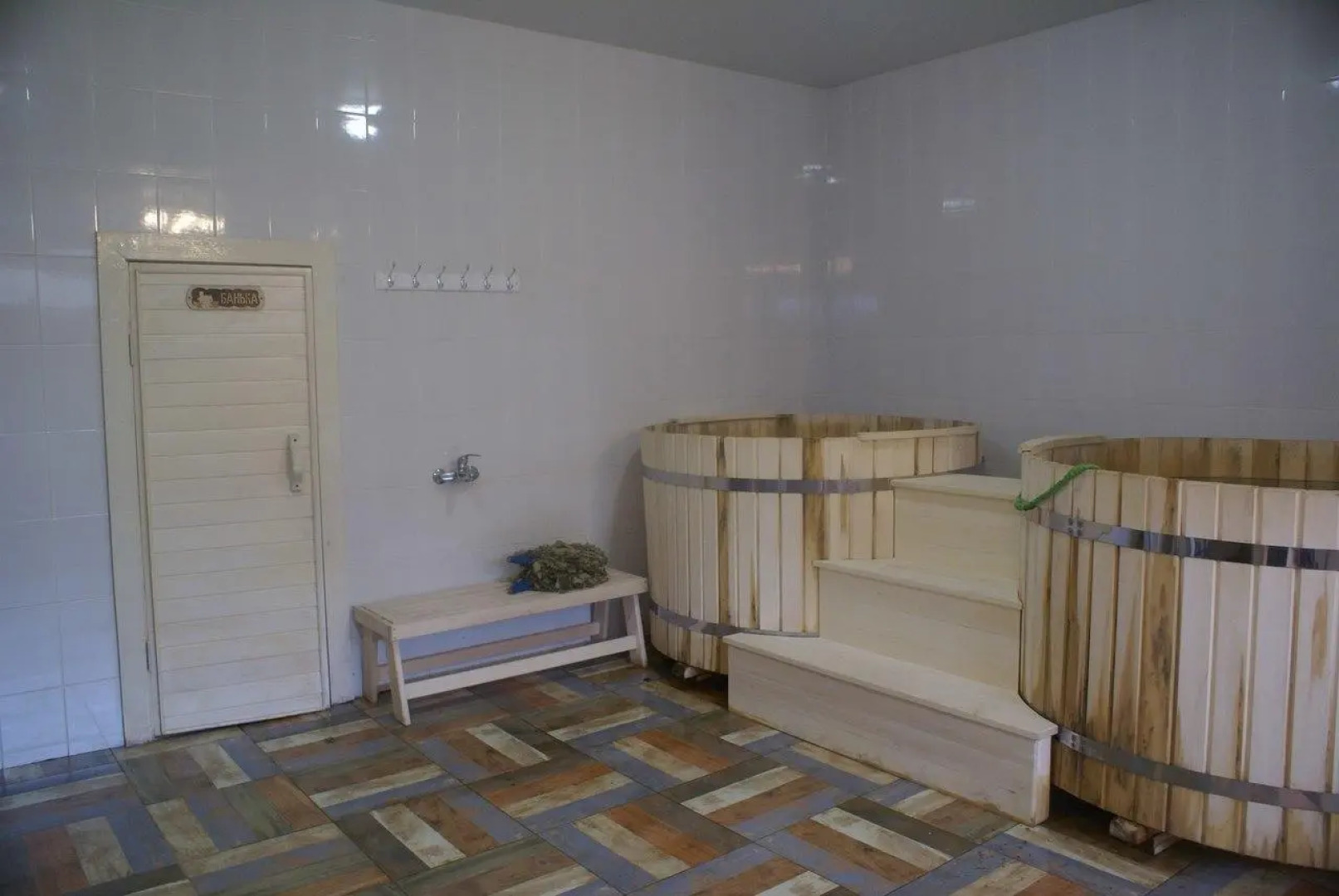 Ontario Village (Онтарио Вилладж)