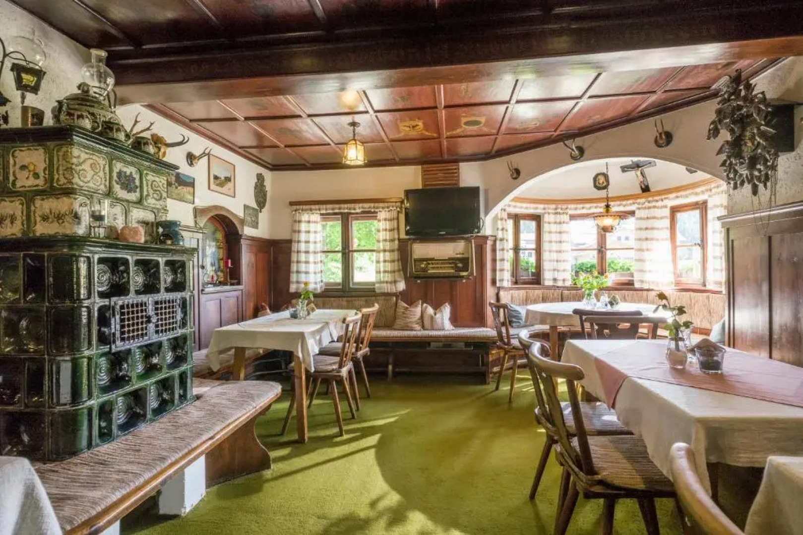 Gasthaus - Pension - Café Dörfl