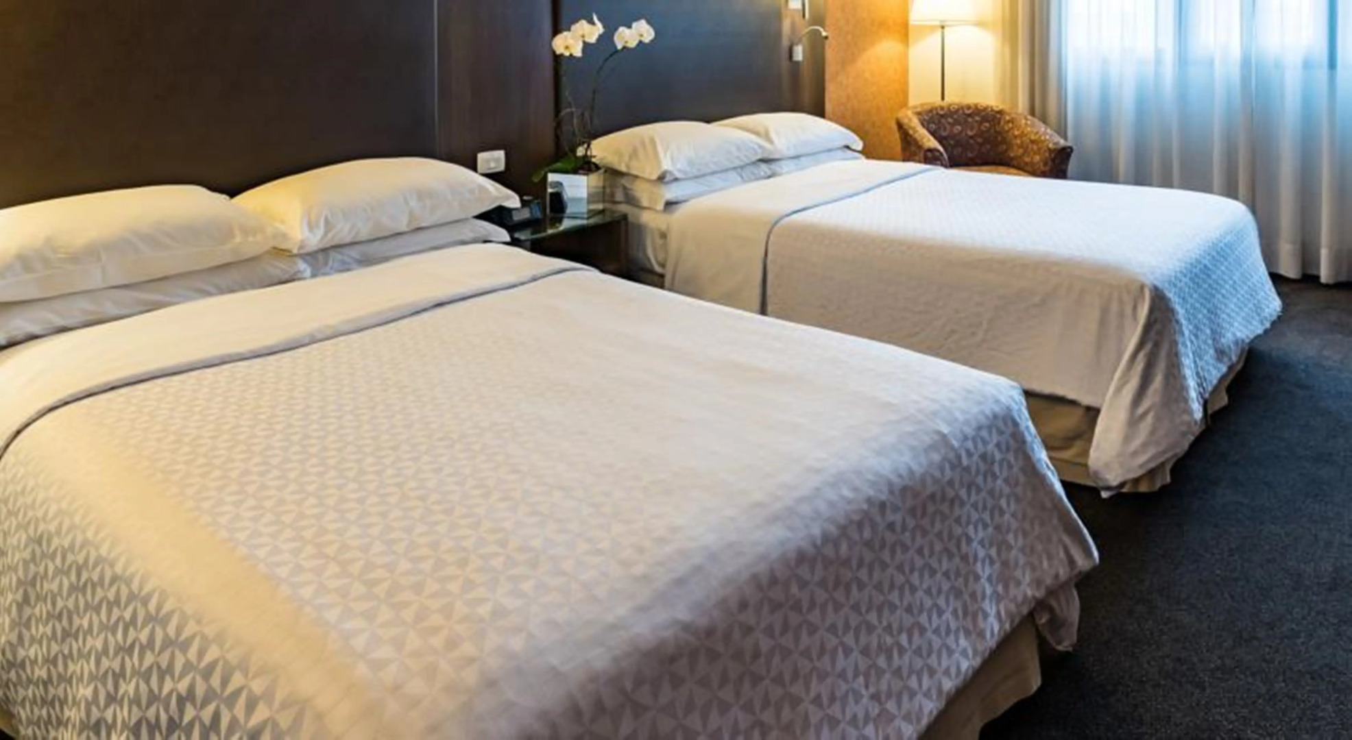 QOYA Hotel Curitiba, Curio Collection by Hilton