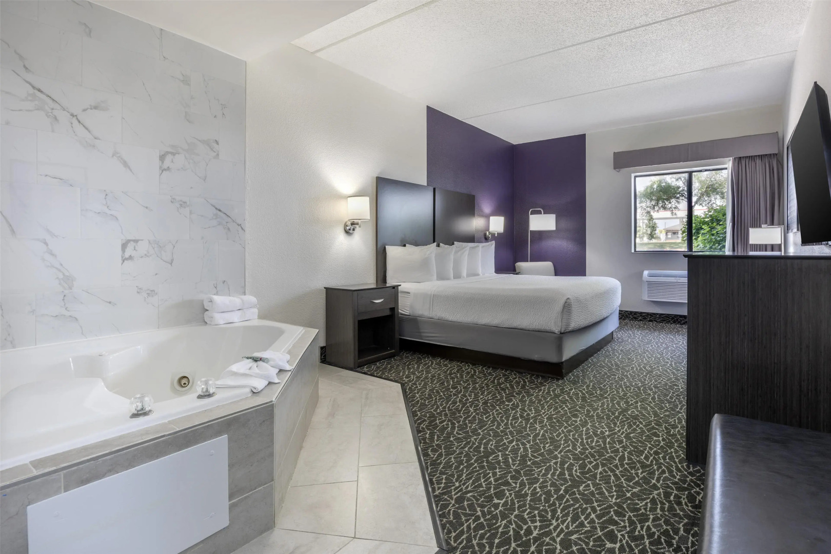 Best Western Bolingbrook Hotel