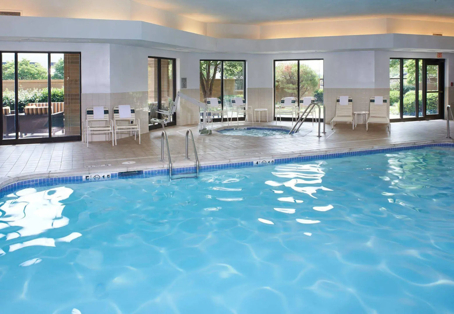 Courtyard by Marriott Kansas City Overland Park/Convention Center