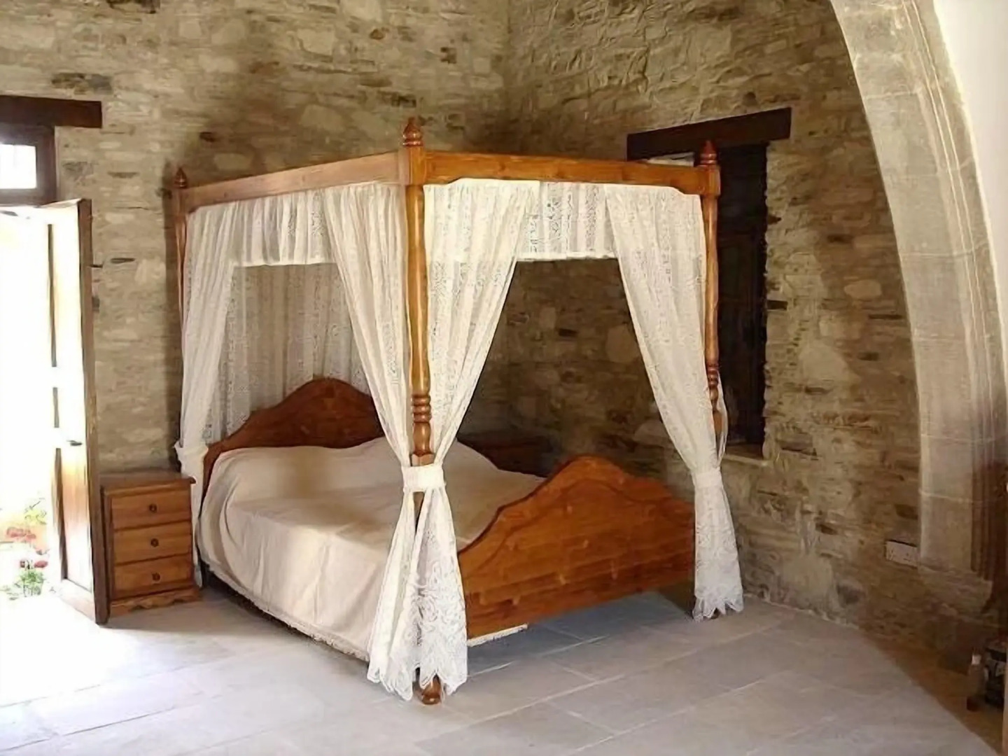 Romios Holiday Apartments