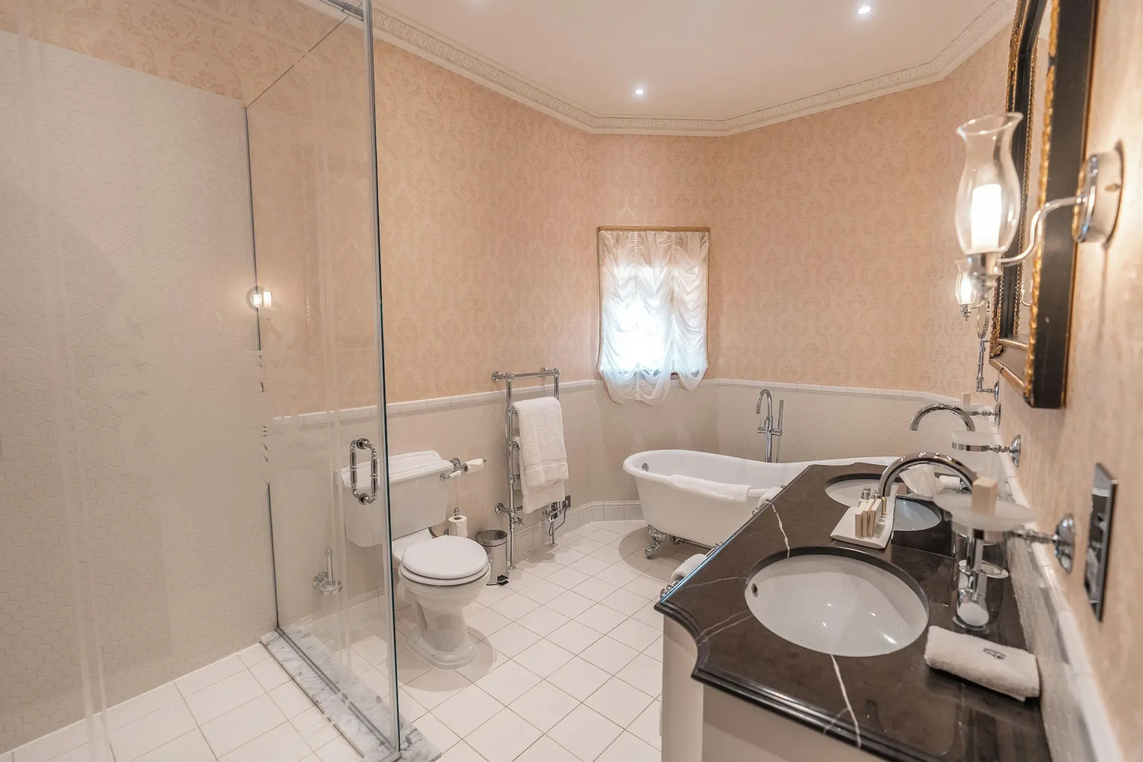 Thornbury Castle, Relais & Châteaux