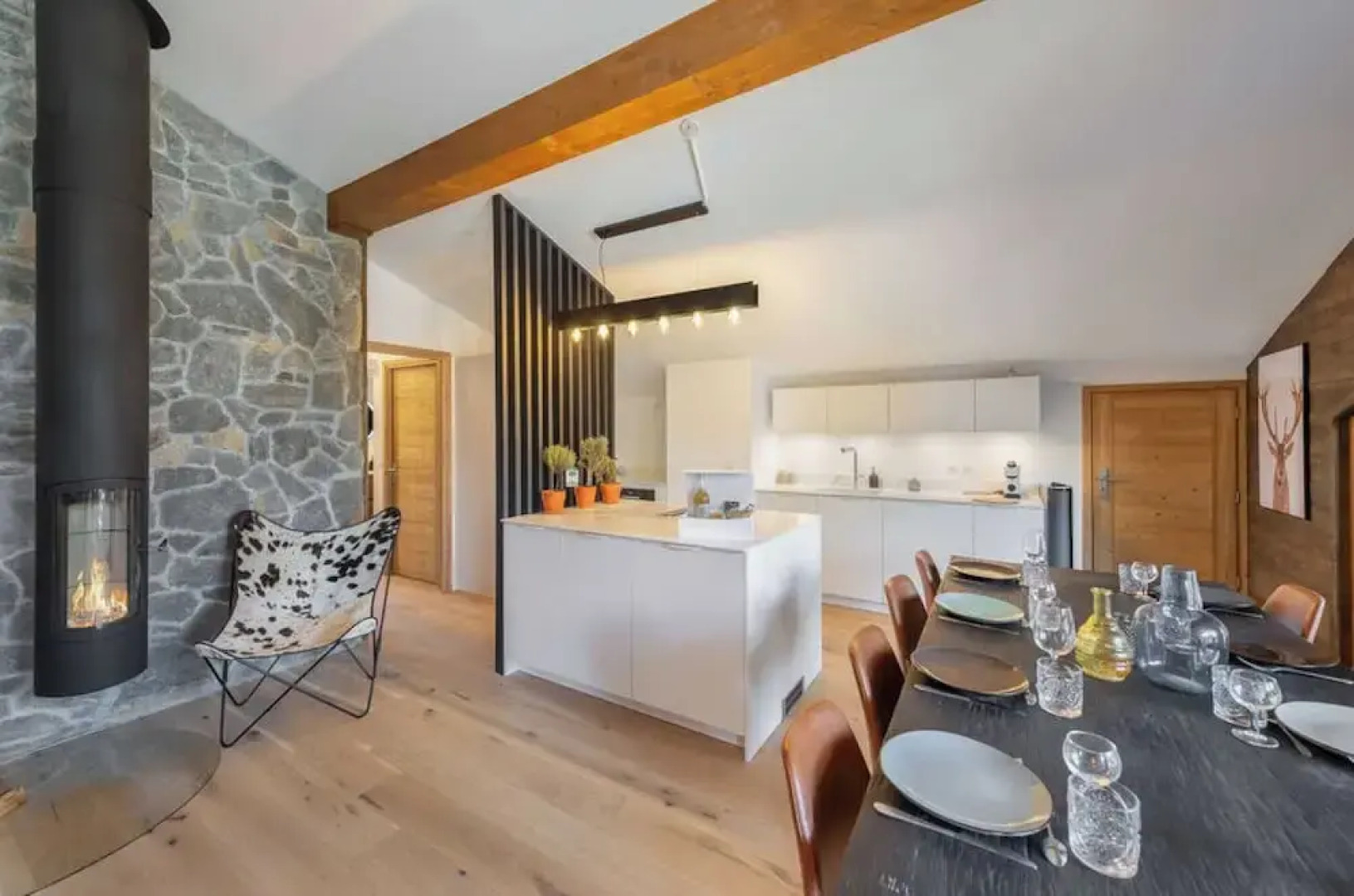 4 Bedroom Duplex With Large Balcony and Parking