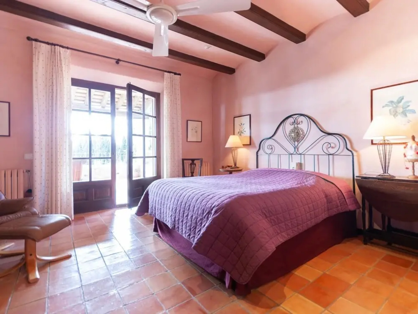 Completely Renovated Stone Farmhouse for 8 With Private Swimming Pool