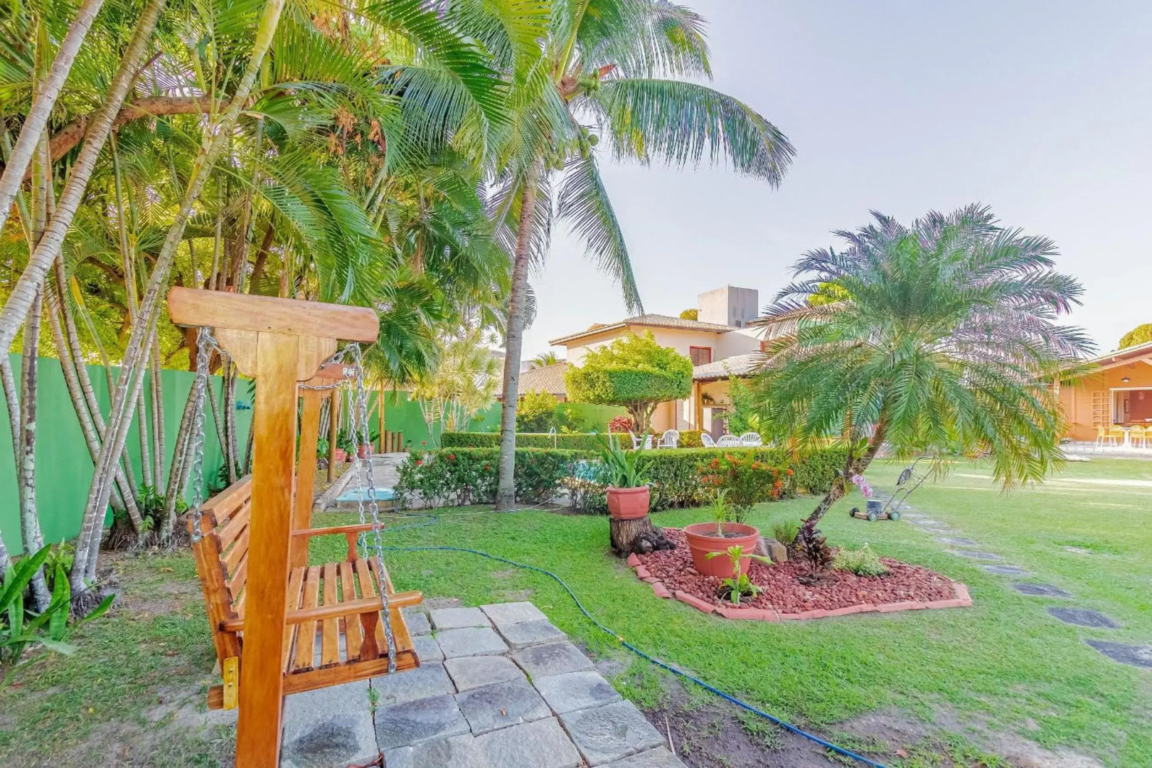 VT04 Excelente Casa 3 Quartos e Piscina