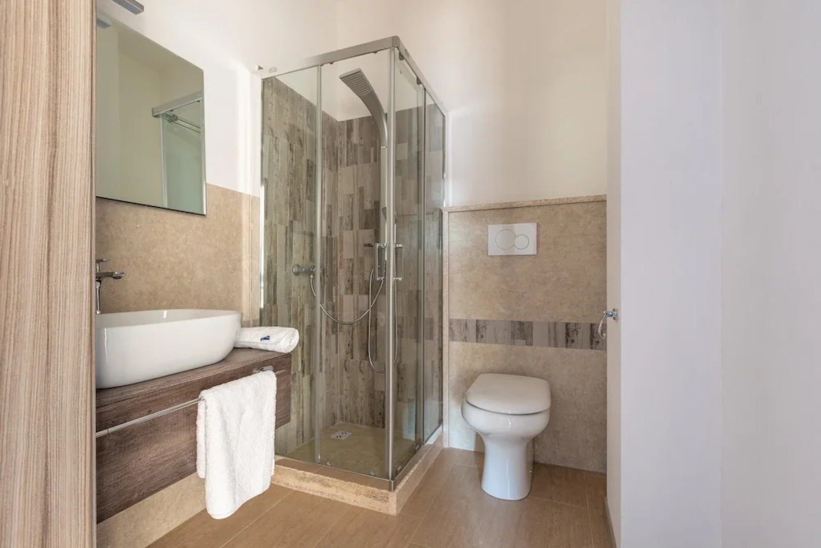 1785 B&B Joy Home - Camera 1