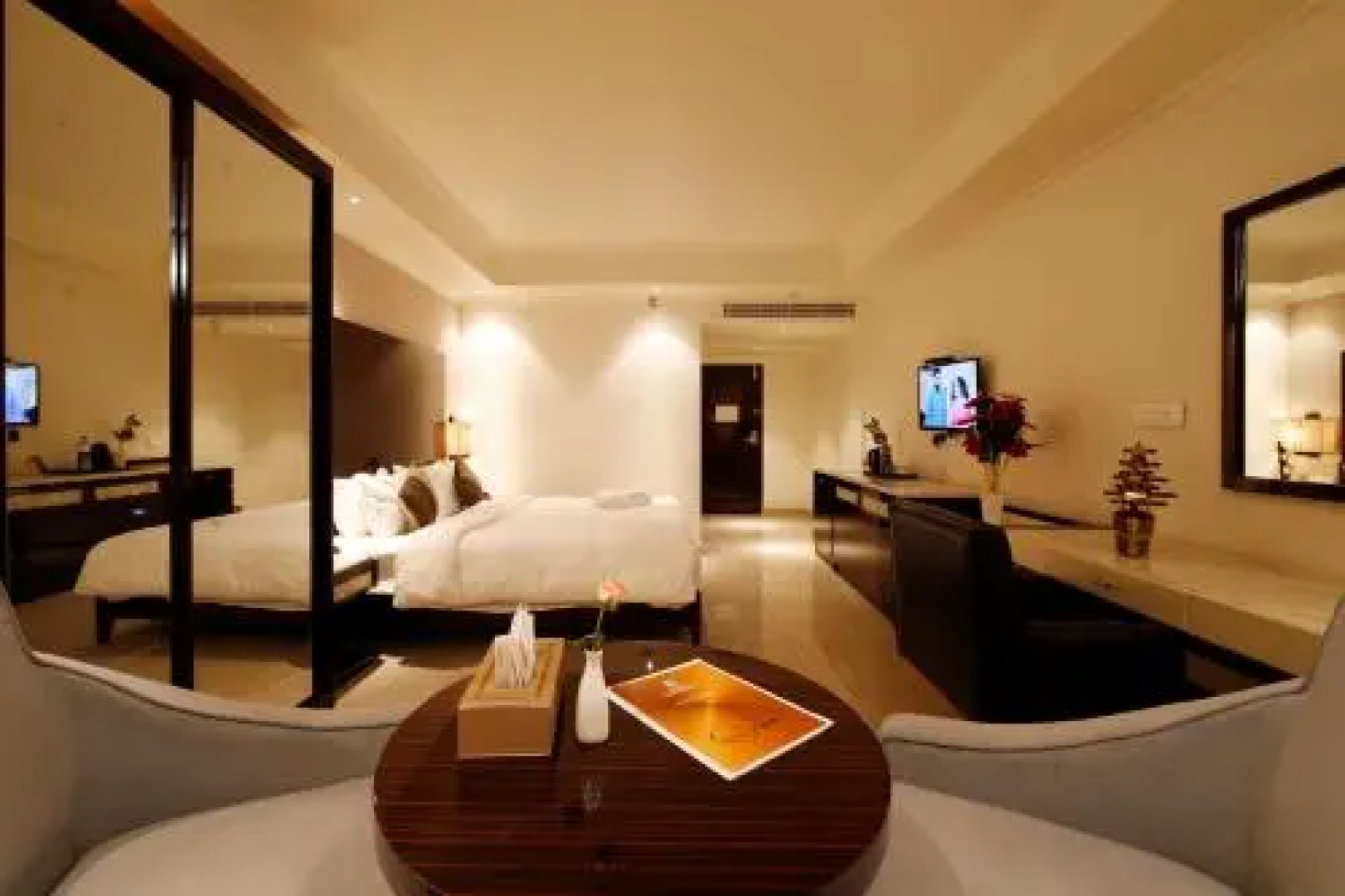 Hotel Park Residency