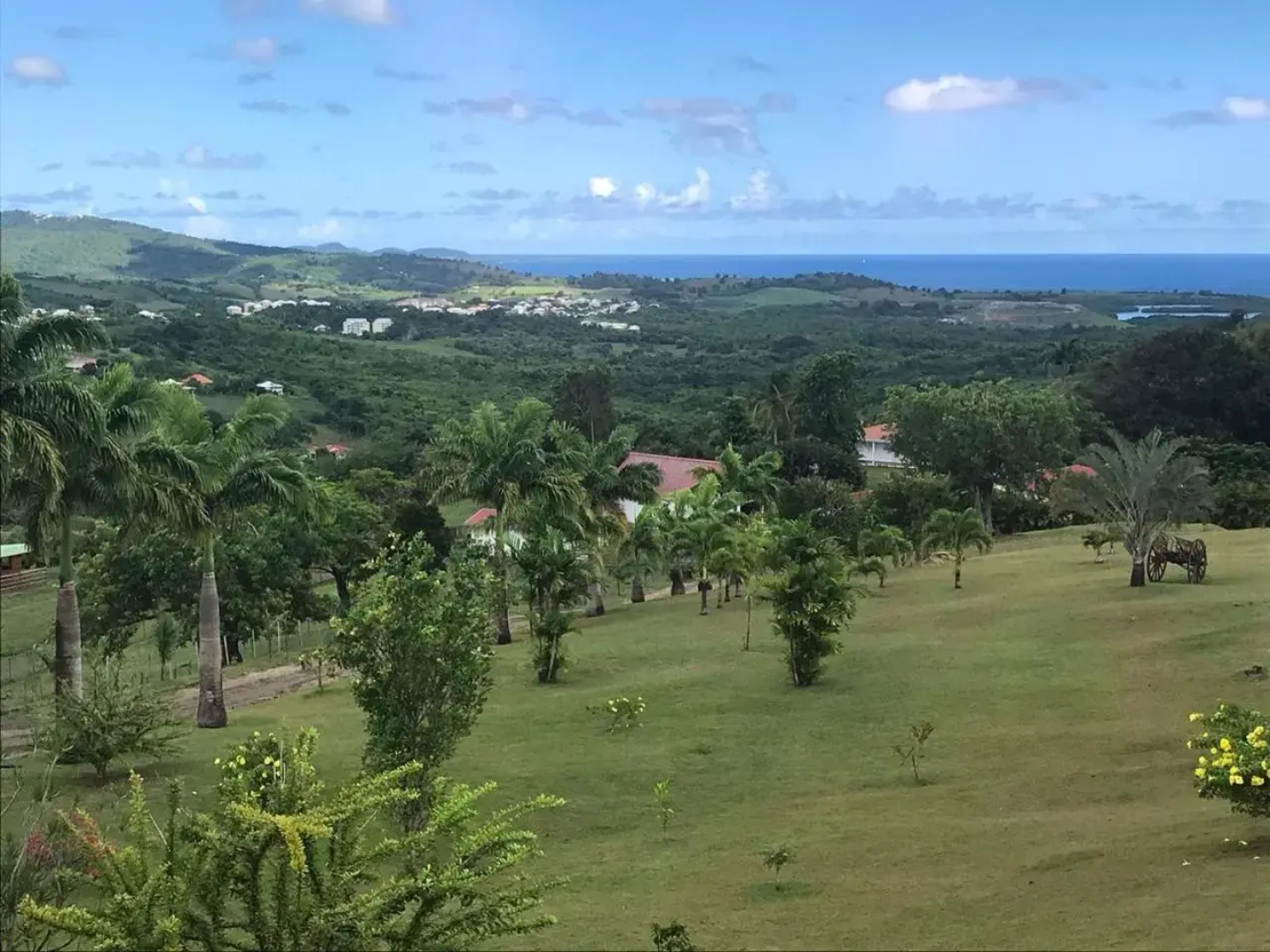Villa 1 de standing 80m2 avec piscine et vue imprenable sur la mer et sur la campagne