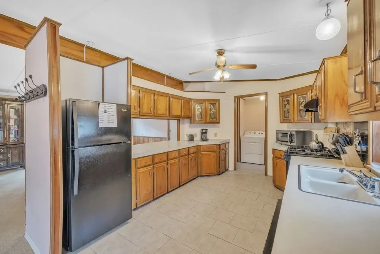 Pocono Family Home With Lake Access & Fire Pit! Pet Friendly! 3 Bedroom Cabin by Redawning
