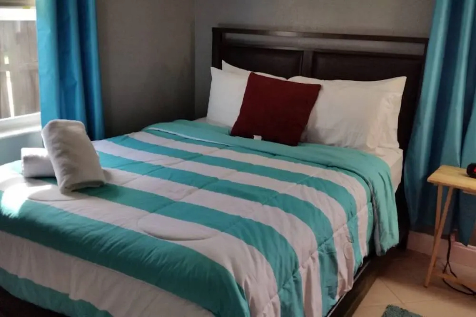 Beautiful Lakeview Sunsets Resort - 3BR