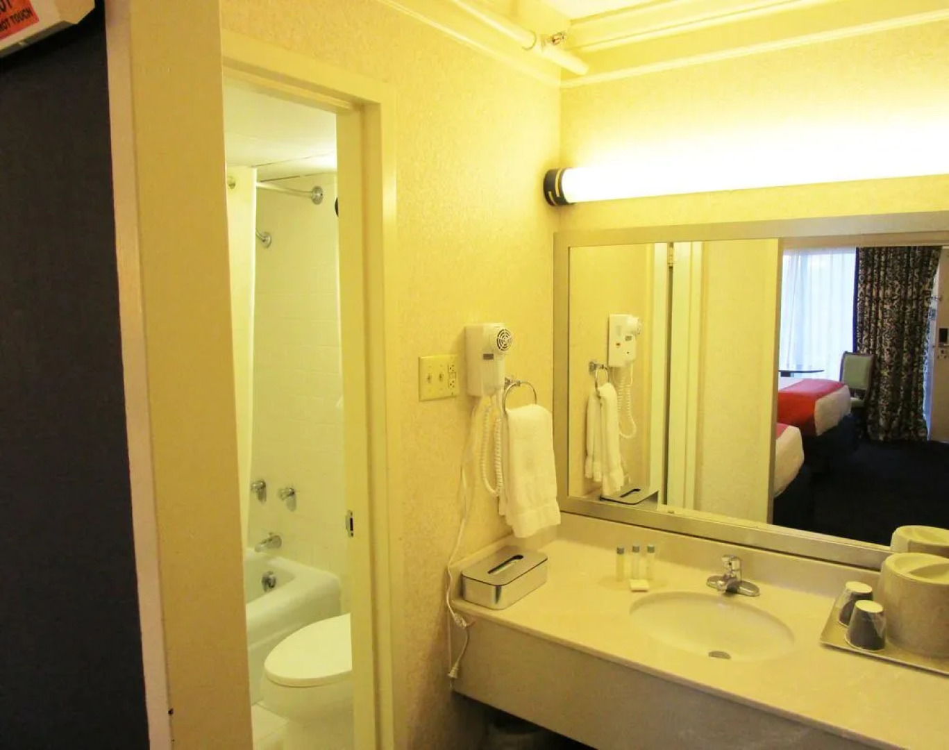 The Cavalier Inn at The University of Virginia