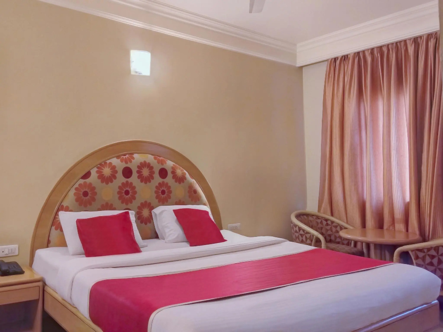 Capital O 333 Hotel Crystal Homes