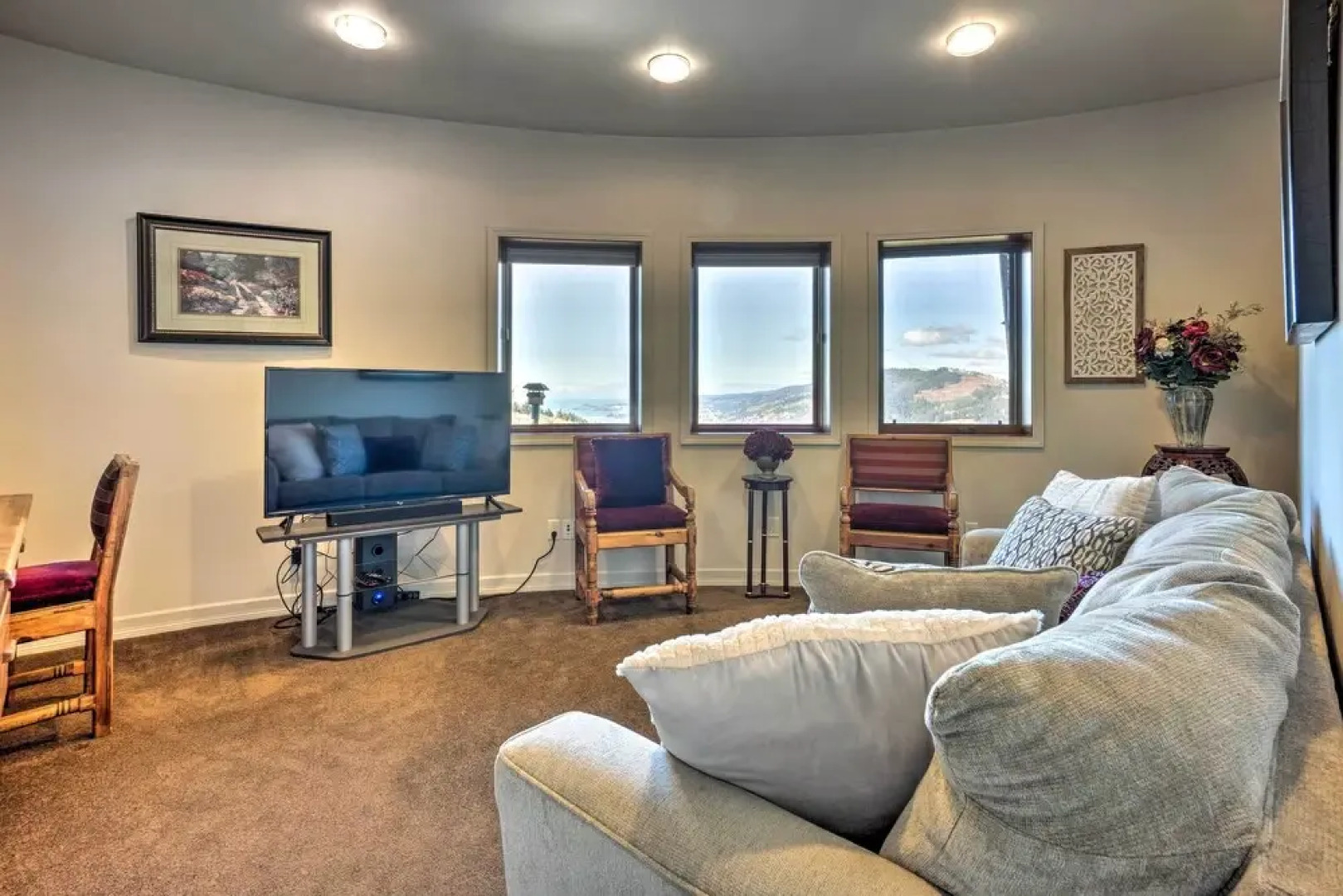 Stunning 360 Ocean Views, Near Redwoods NP!