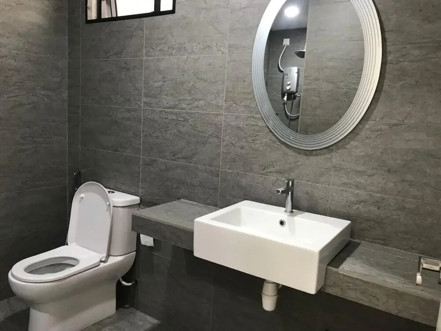 New Premium Homez Suite 2R2B With Sea View