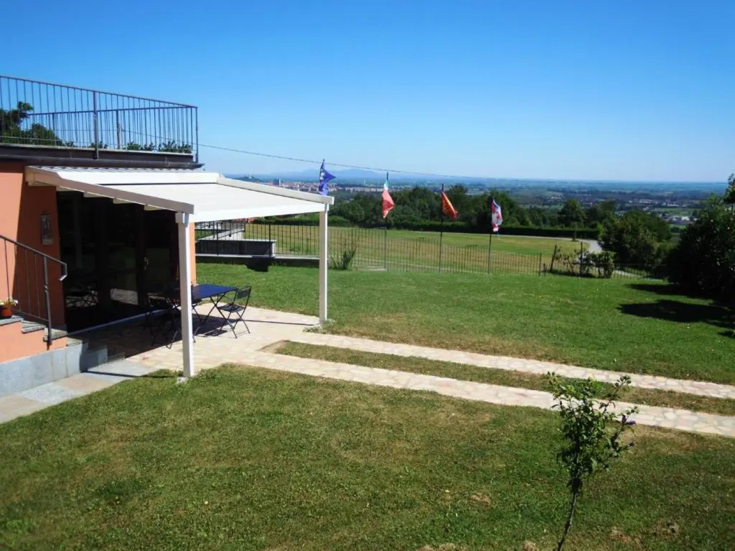 Casa Aiva & il Ciabutin, in collina tra i vigneti