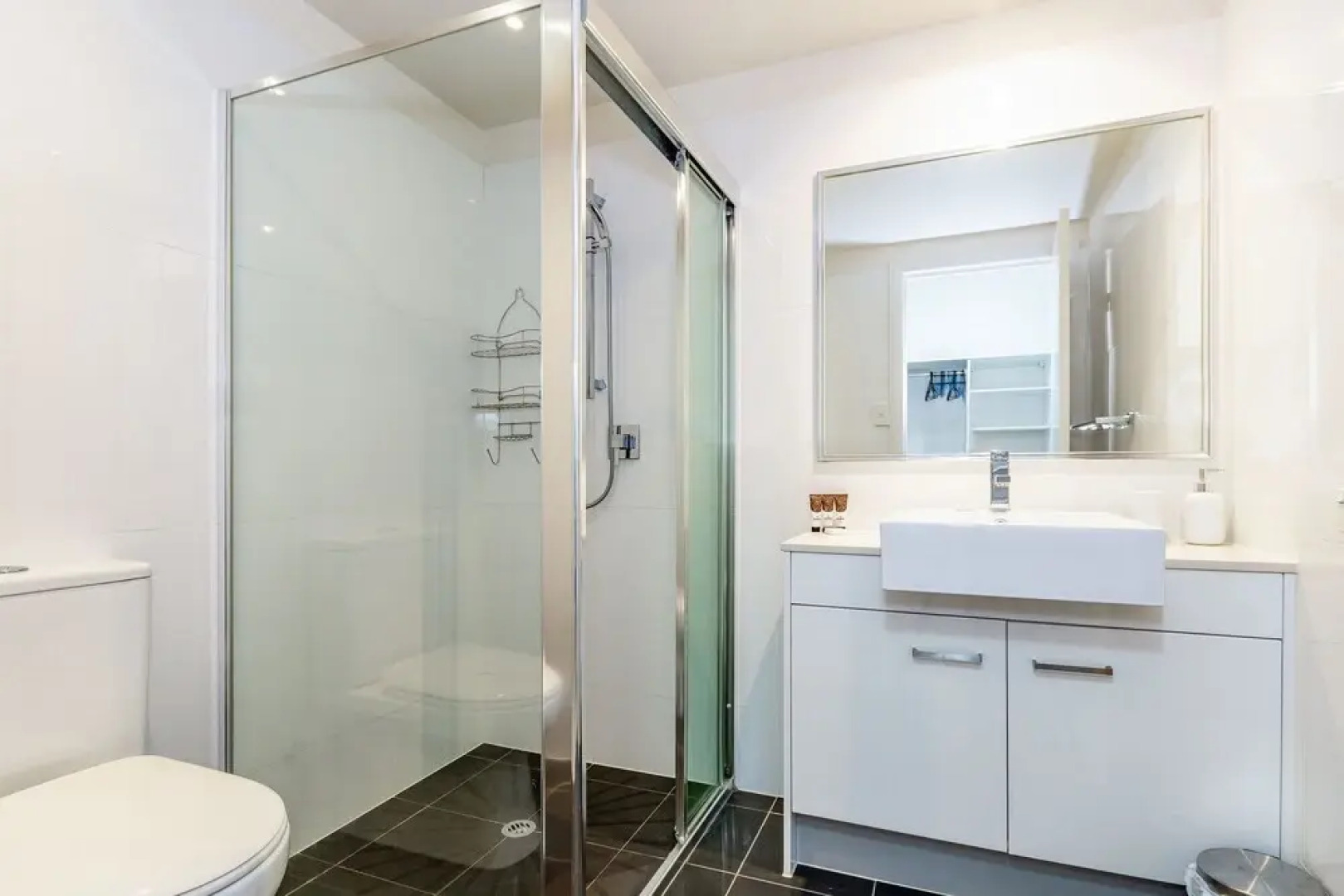 First Floor, Air Conditioned, Free Wi-fi!