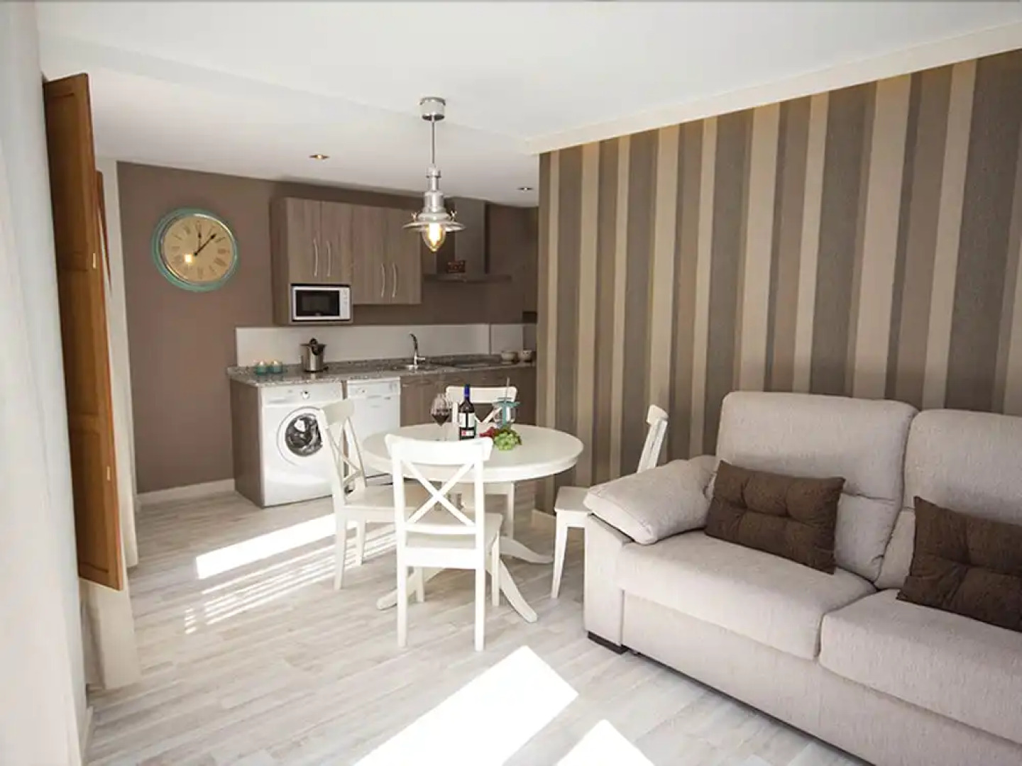 Apartamentos Turísticos Lladito