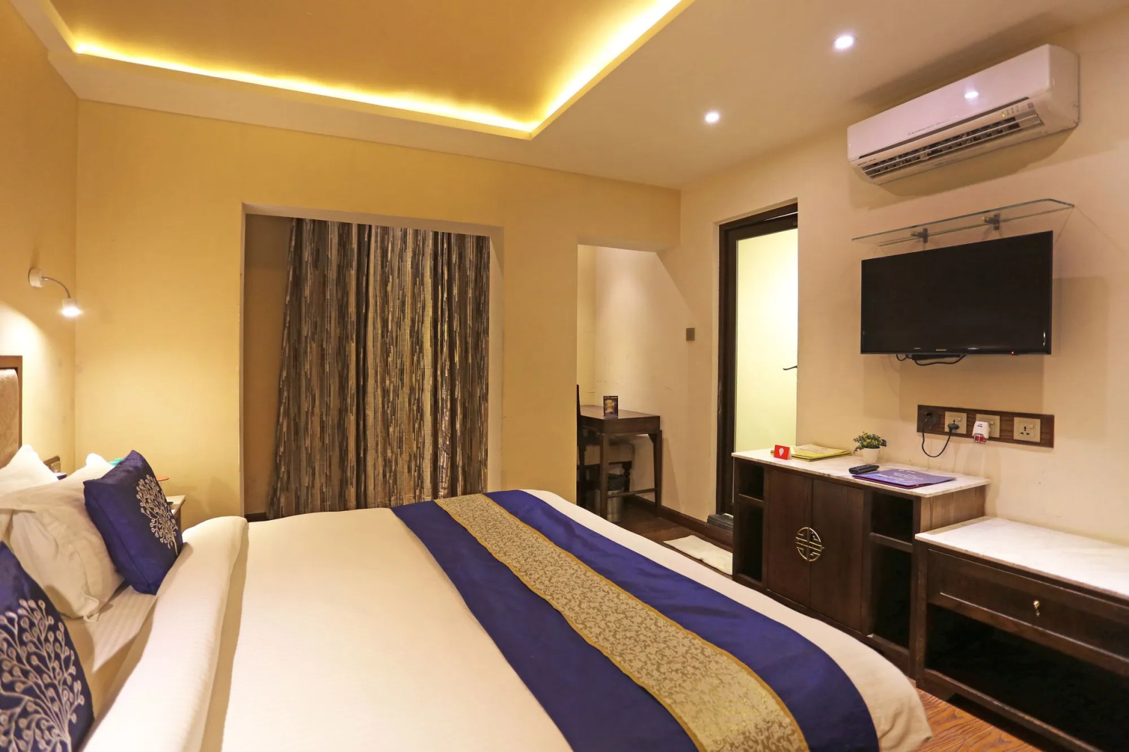 Divinity By Audra Hotels